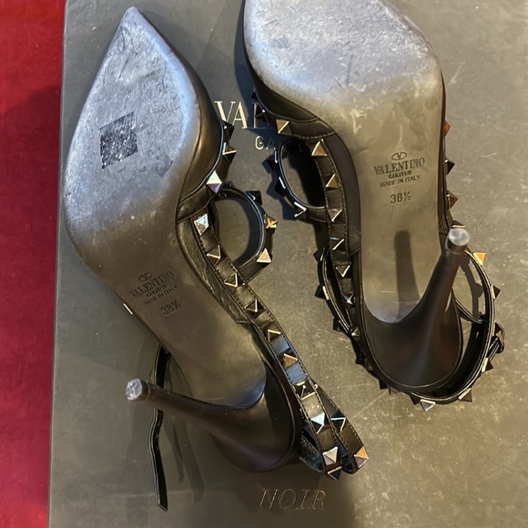 Valentino 4” matte black rock stud with ankle strap sz. 38. - Picture 2 of 9